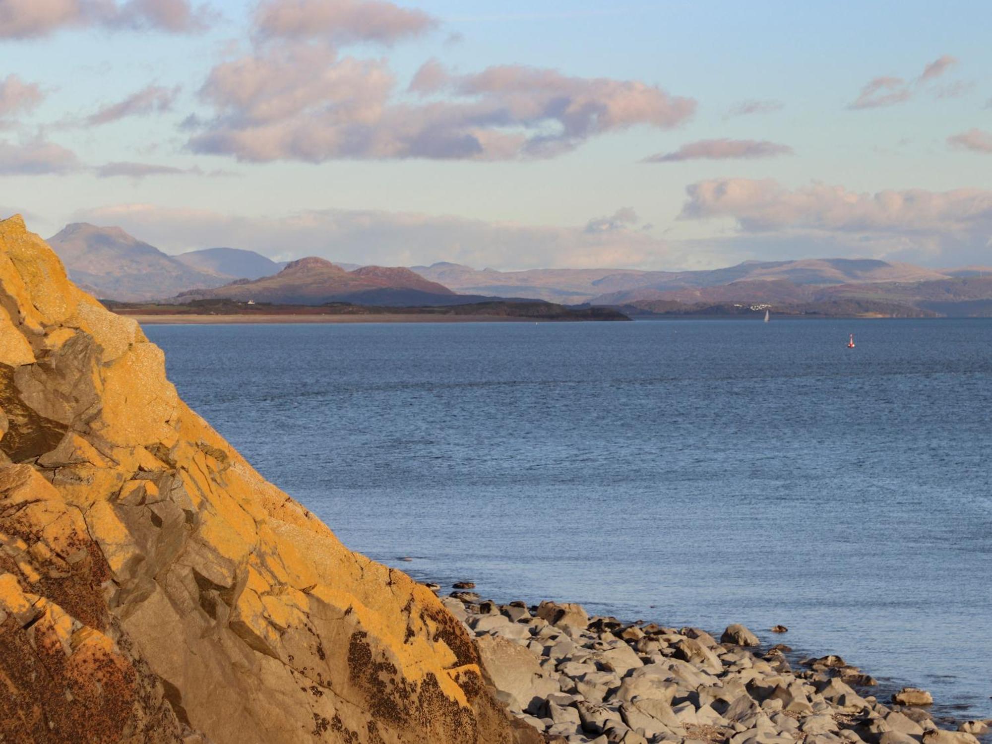 7 Min Y Traeth Villa Pwllheli Buitenkant foto